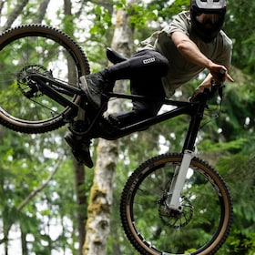 PANTS TECH LOGO pantalon vtt